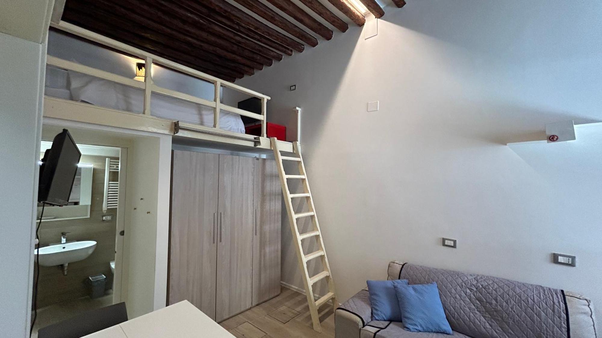 Ca Giardini Apartments In Biennale By Bricola Apartments Venice Room photo
